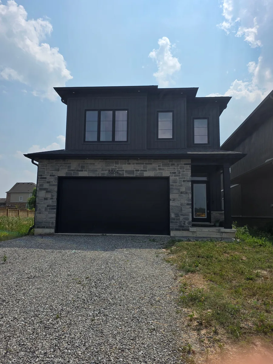 Residential exterior finish — Niagara — Custom Seamless Eavestrough, Niagara