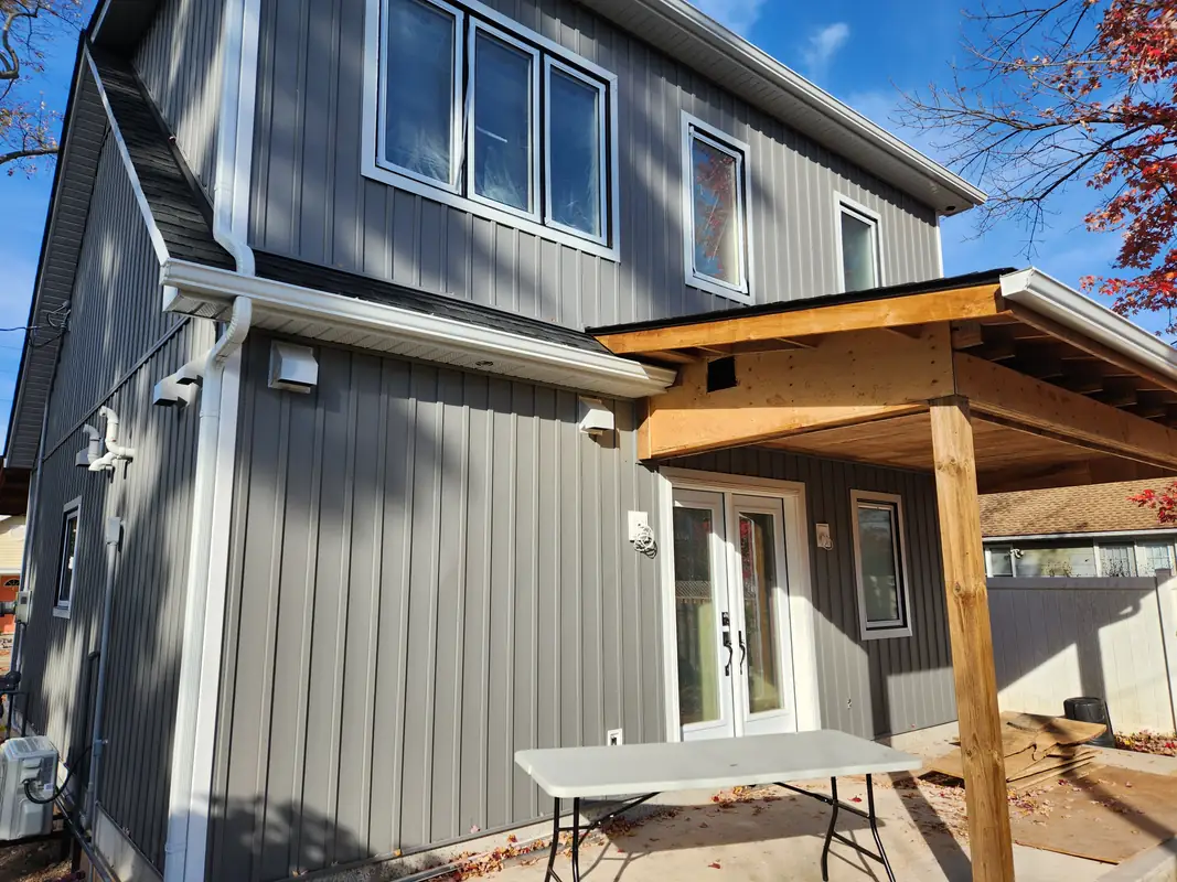 Seamless gutters and fascia detail — Custom Seamless Eavestrough, Niagara