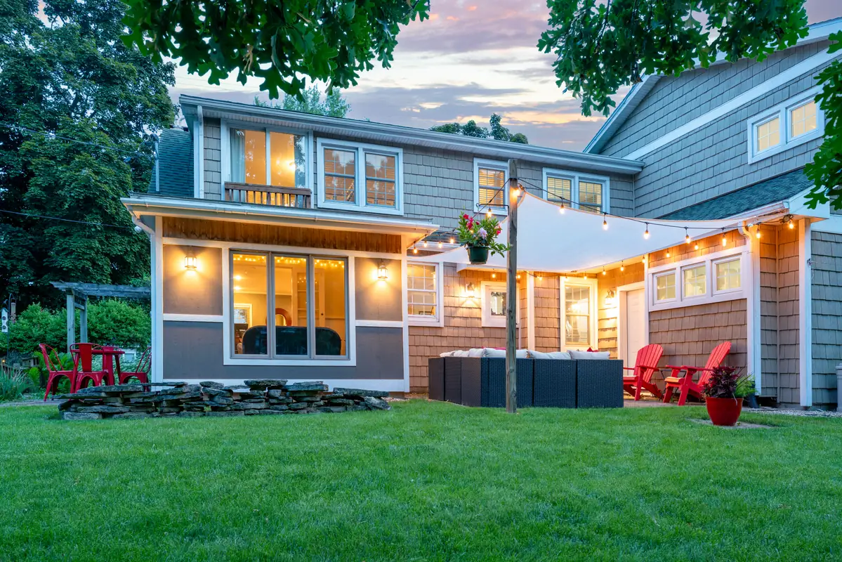 Evening exterior with finished eavestroughs — Custom Seamless Eavestrough, Niagara