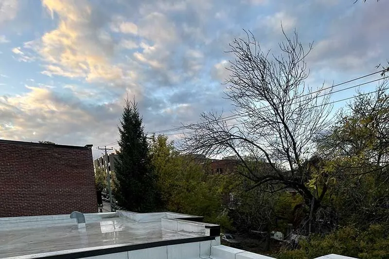 Toiture toit plat — membrane élastomère — Demco Canada, Montréal