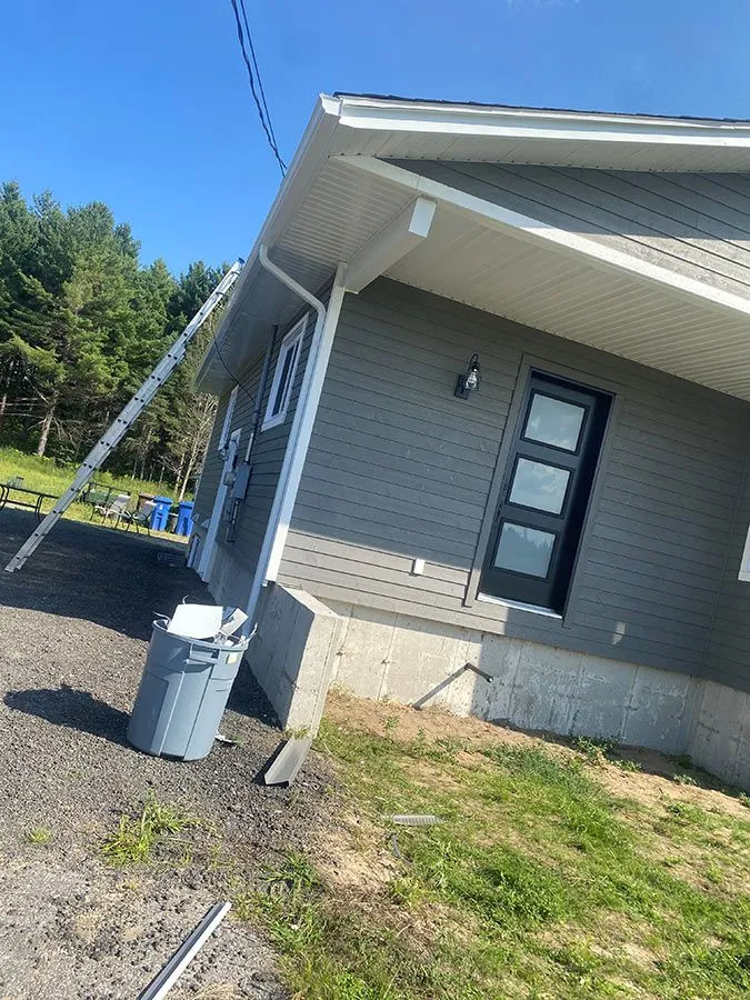 Réalisation résidentielle — Gouttières et Revêtements BP, Yamaska