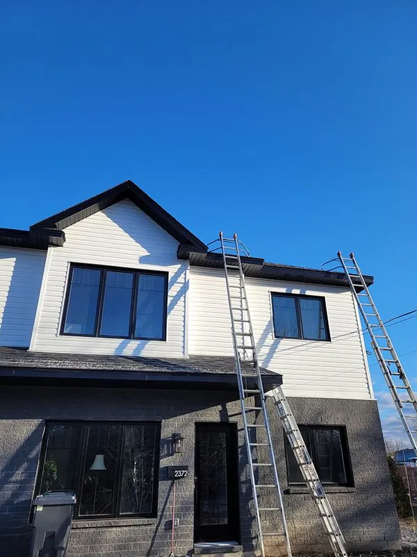 Gouttières sans joint — projet Gouttières GGM, Longueuil