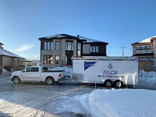 Protège-gouttières Alu-Rex — réalisation Les Gouttières Poulin, Lanaudière