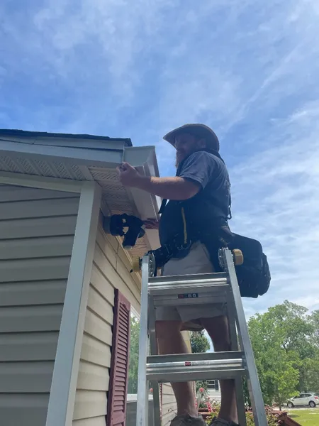 Seamless gutter installation in Aiken, SC