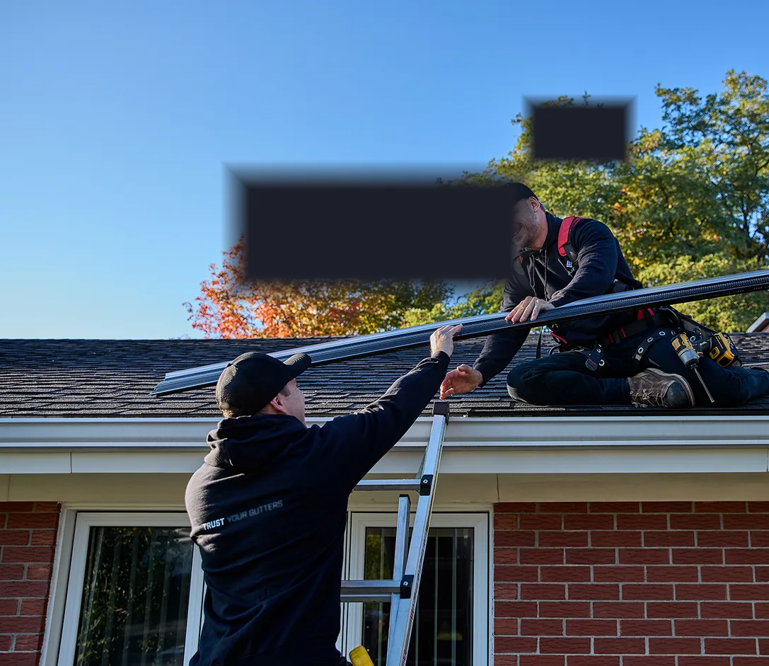 Installation de gouttières adaptée à votre maison par notre équipe locale