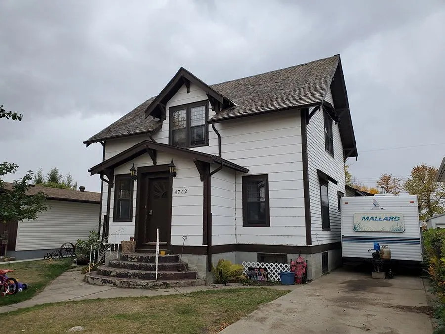 Gutter system — residential — Silverside Developments, Stettler AB